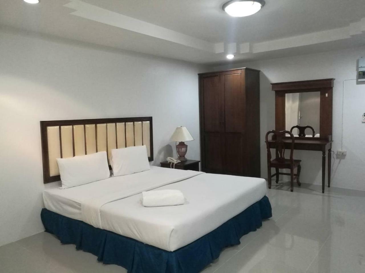 Js Tower Hotel Bangkok Eksteriør billede