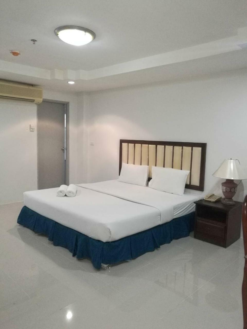 Js Tower Hotel Bangkok Eksteriør billede